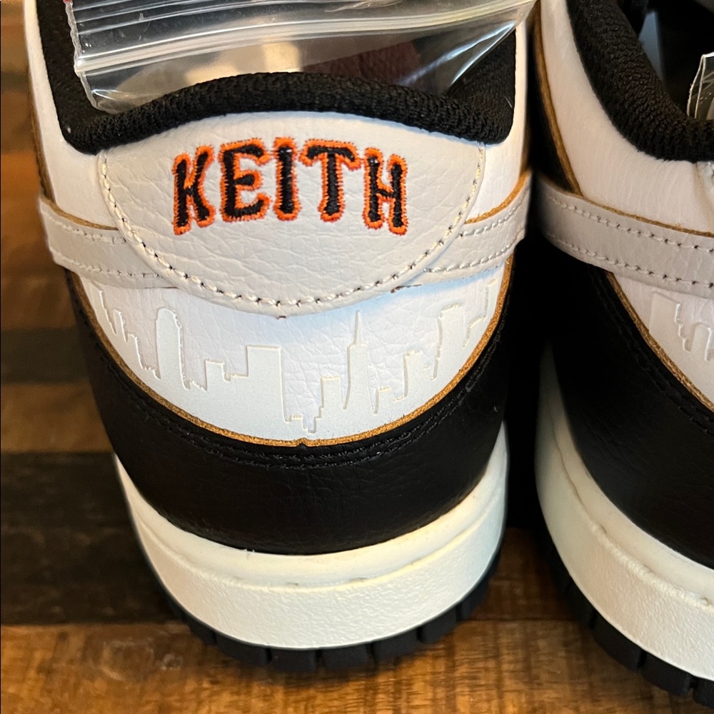 New Nike SB Dunk Low HUF San Francisco sneaker in black & white & orange - Picture 9 of 9